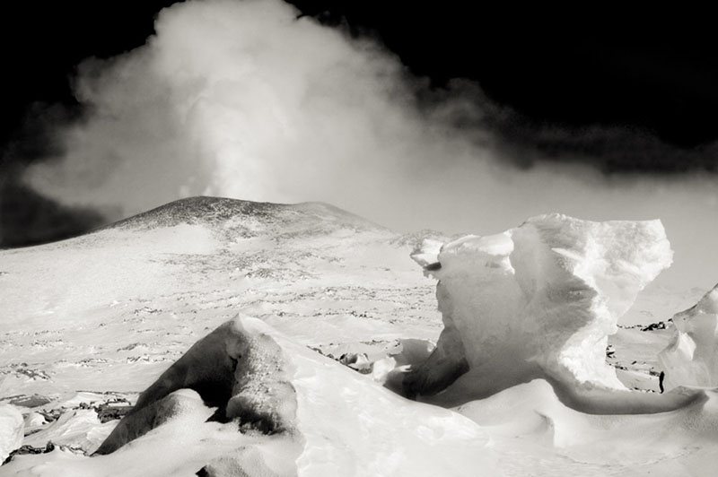 WC-mt-erebus Emperor Feet